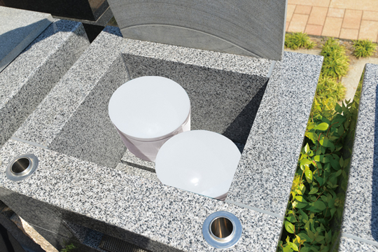 栞 樹木葬テラス墓所2